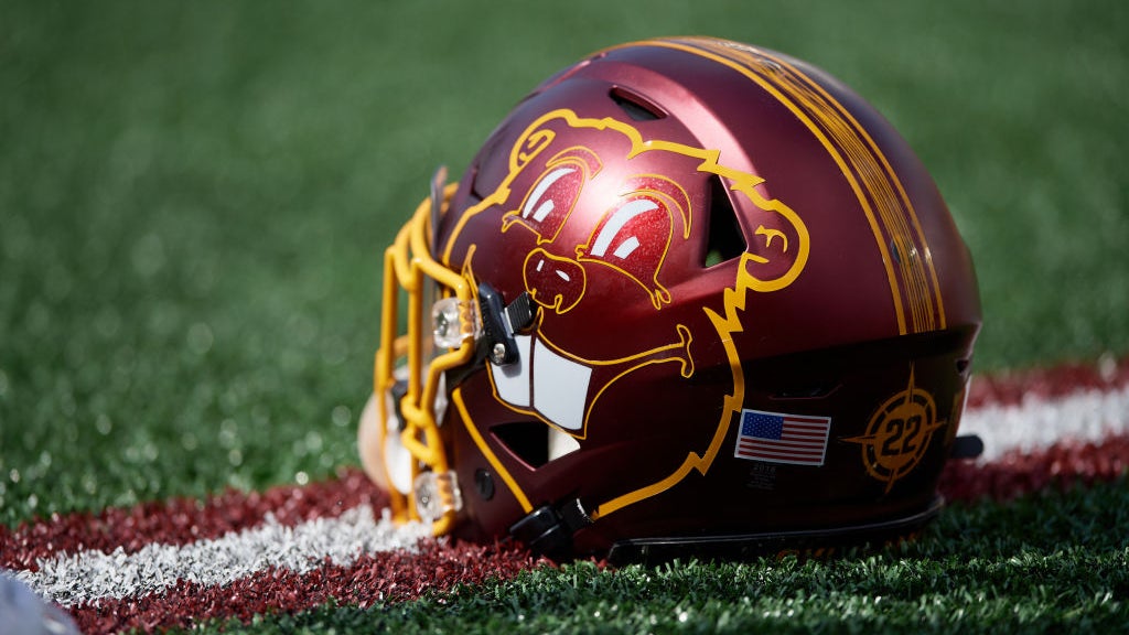Drzewiecki's field goal as time expires lifts Minnesota past No. 15 Iowa, 13-10 — WCCO Sports — Gopher, San Ramon Sports news