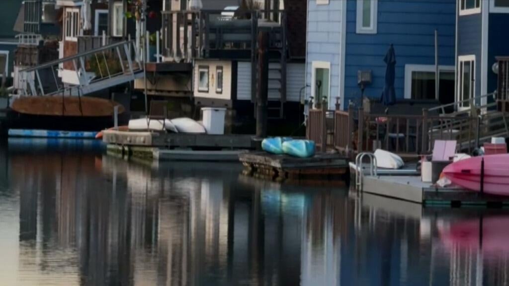 Record high tides putting Sausalito house boat community in precarious position — San Ramon Technology news