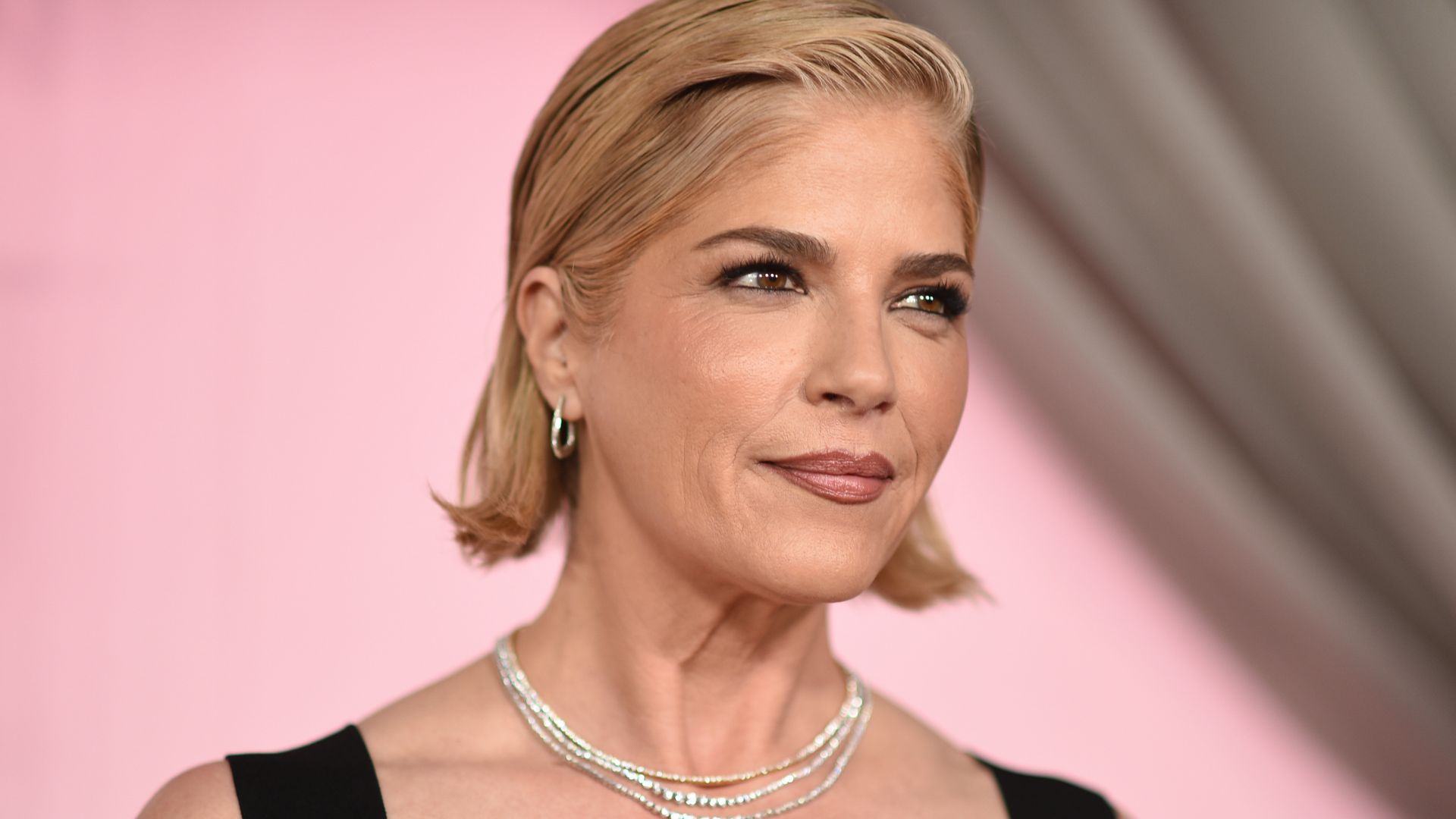 Selma Blair arraigned after alleged altercation on Delta flight, bail set at $20K
— ABC 7 Bay Area, San Ramon Community news
