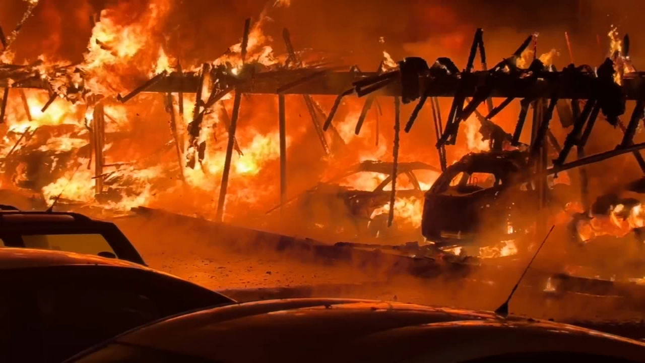 Carport fire destroys cars at San Jose apartment complex as residents describe hearing explosions
— ABC 7 Bay Area, San Ramon Schools news