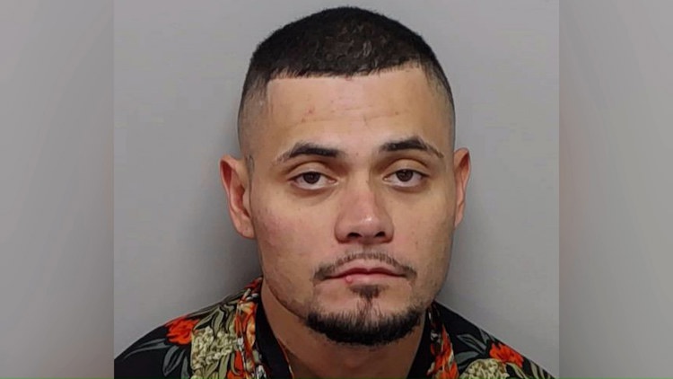 San Antonio man accused of beating partner inside moving car, preventing her from calling 911 — KENS 5 (San Antonio), San Ramon Community news