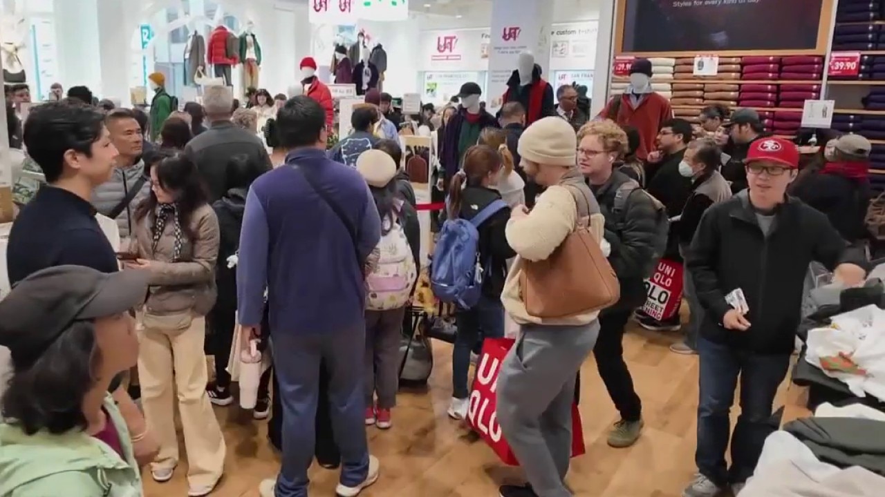 Crowds line up for grand opening of new Uniqlo store in SF — KTVU FOX 2 Bay Area, San Ramon Business news